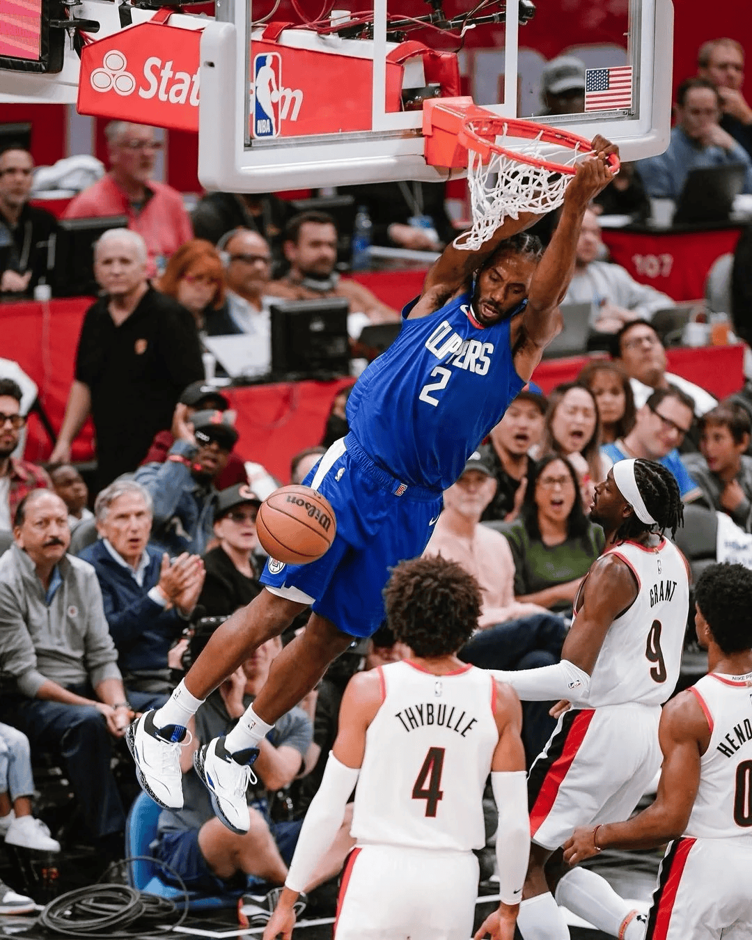 青岛队绝杀上海队，伦纳德点燃赛场