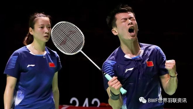 丹麦队碾压日本队，黄鸭组合点燃赛场