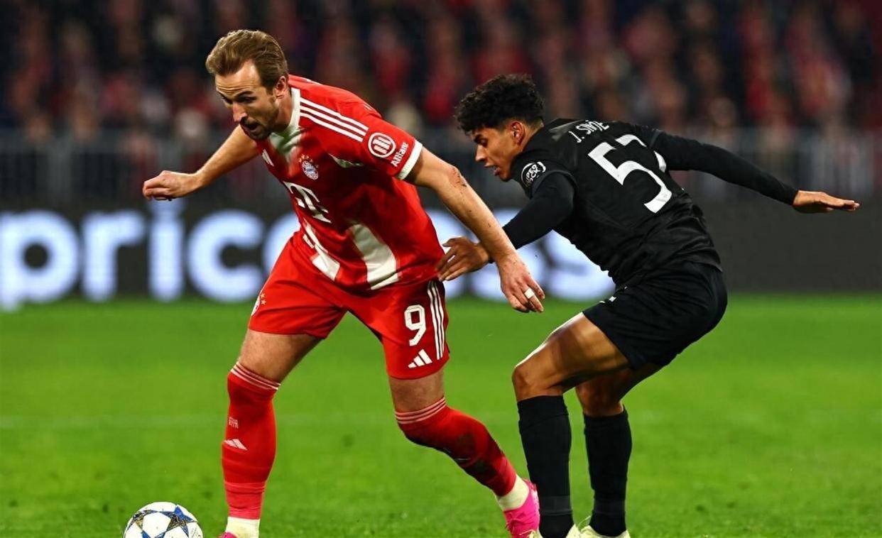 拜仁逆转波兰，库尔图瓦带队取胜