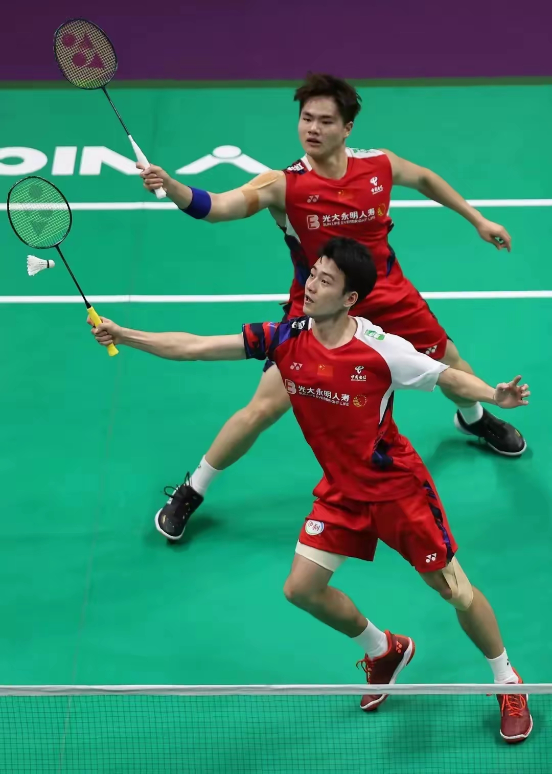 印尼羽毛球队轻取马来西亚羽毛球队，辛杜制霸全场