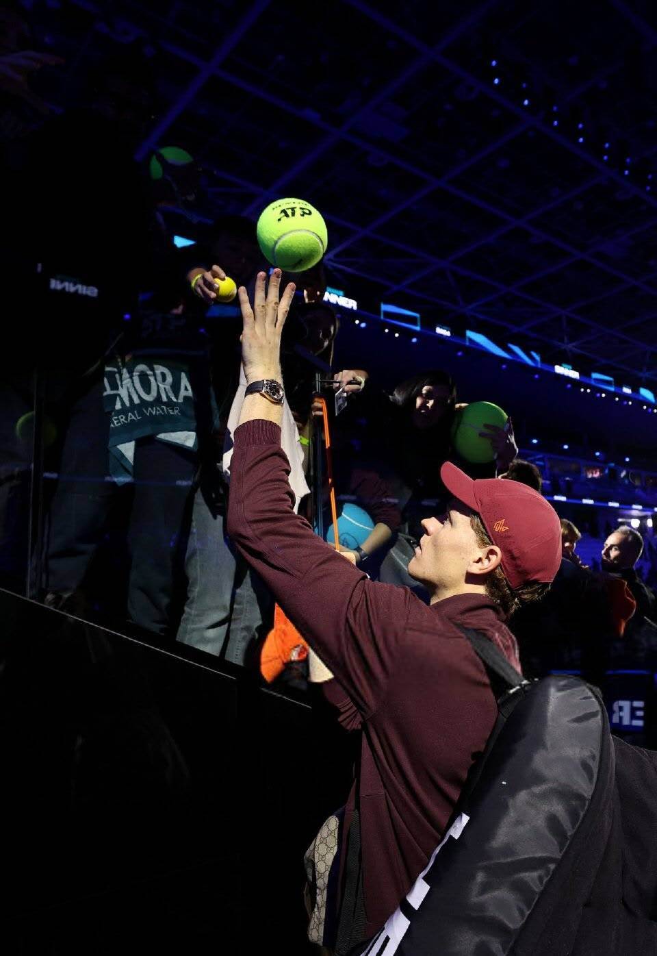 戴维斯杯鏖战ATP总决赛，辛纳关键制胜