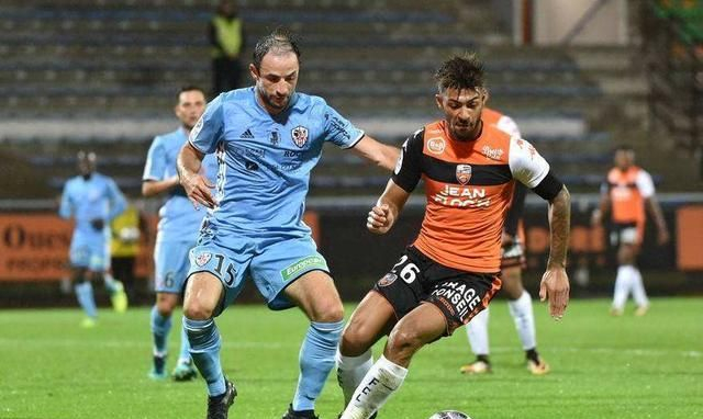 格勒诺布尔球队抢分不力，法甲位置有待提升