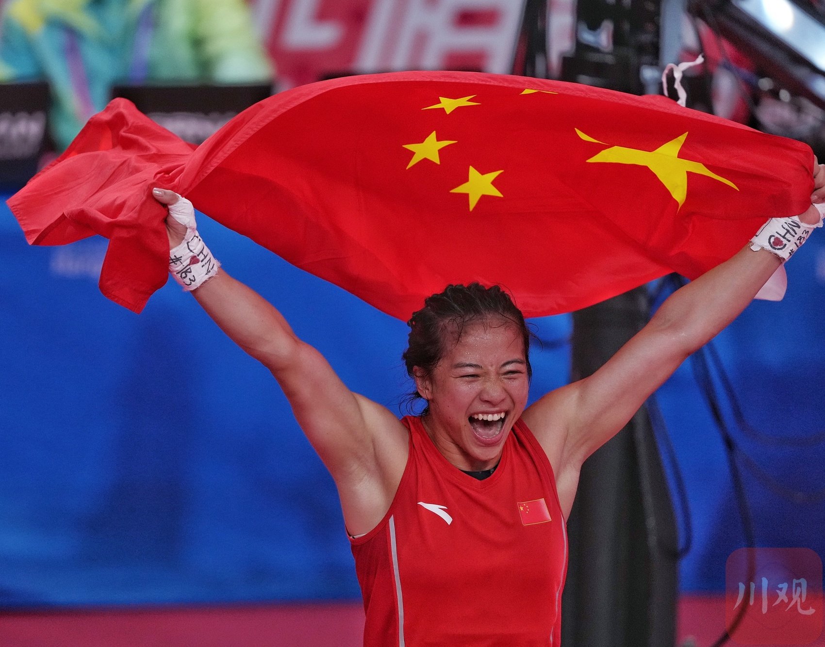 韩国拳击选手一路高歌，夺得金牌