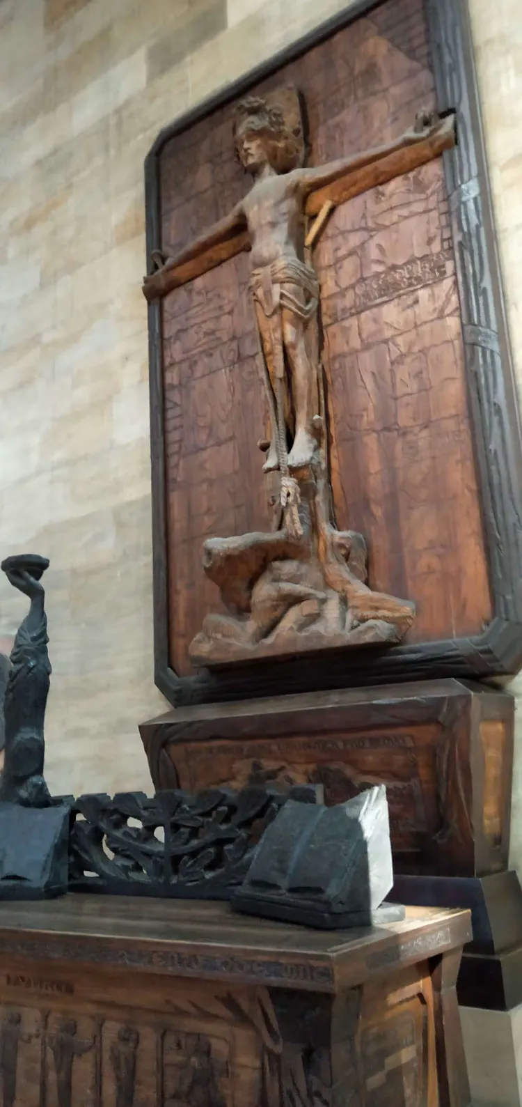 利尔捷克莱低迷失分，尴尬连败