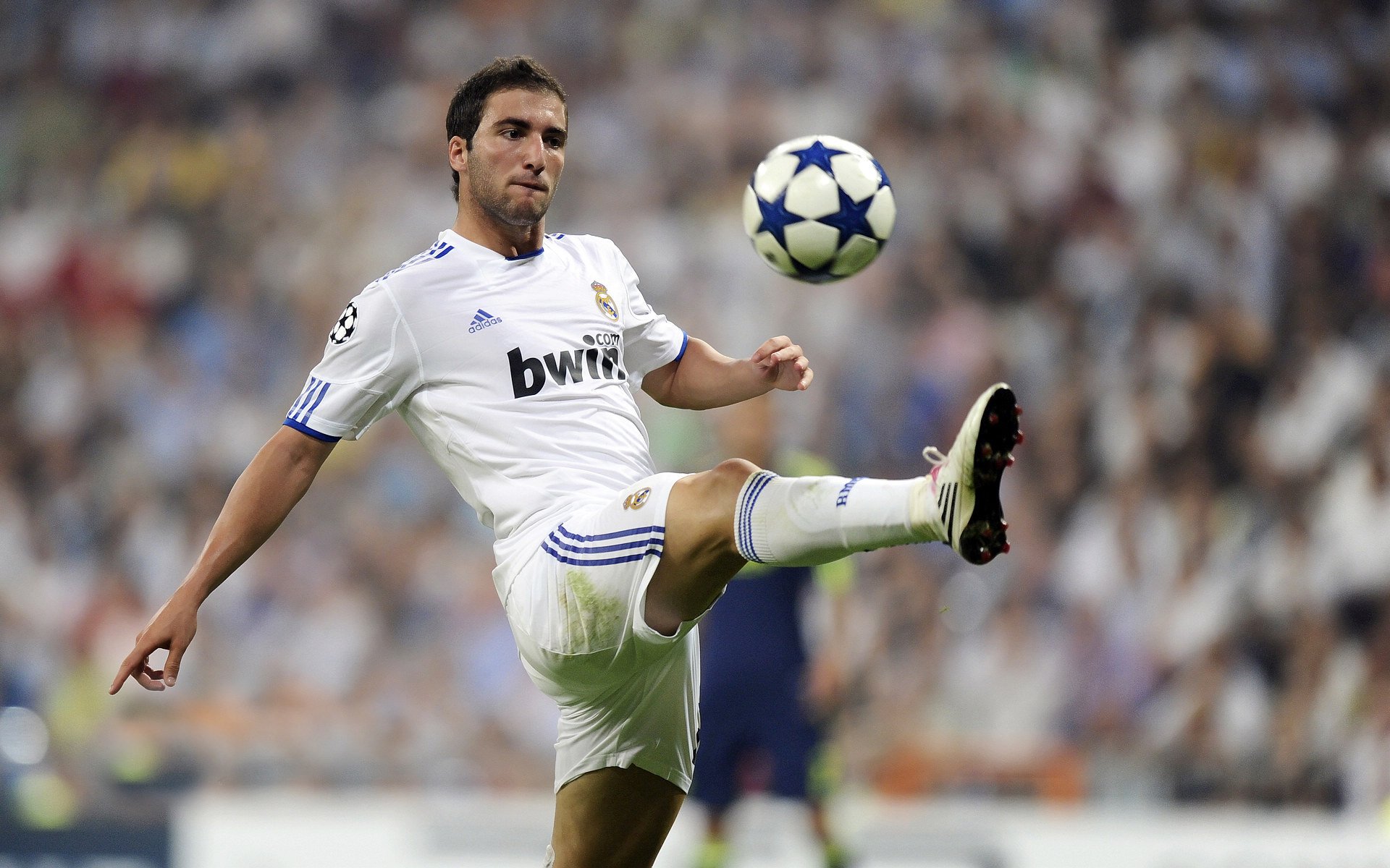 英超争冠焦点战,洪都拉斯战术压制玻利维亚的启示